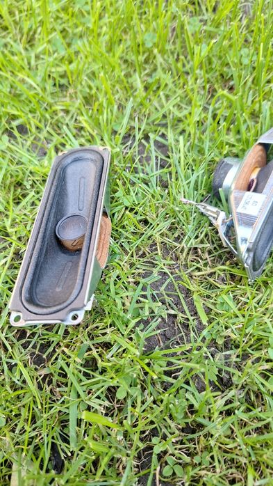 Głośniki.6 ohm stereo
