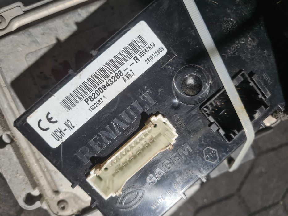 Renault Master II 2.5 zestaw startowy komputer sterownik silnika UCH pestka
