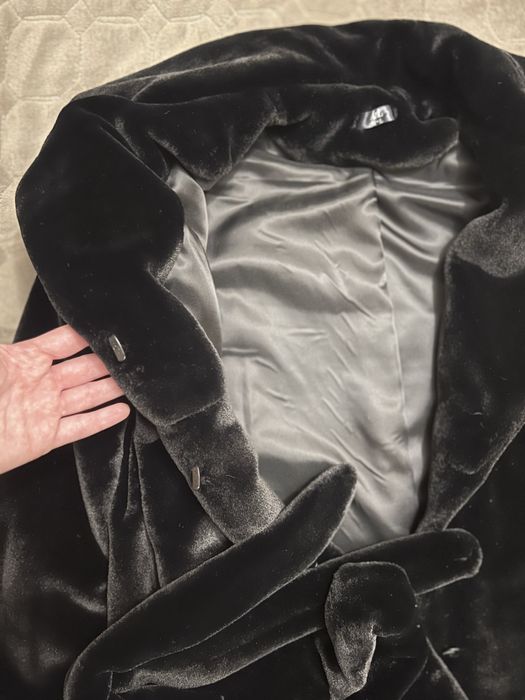 Шубка нова тепла