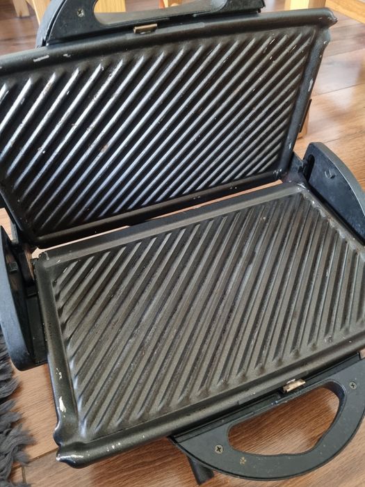 Grill domowy de longi