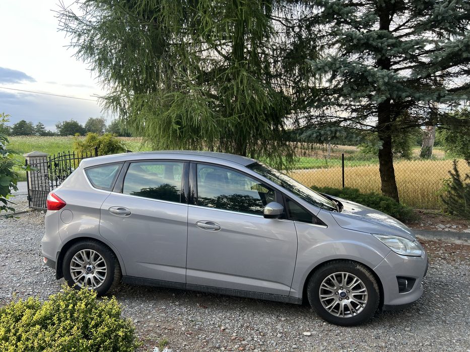 Ford C-max 2012 2,0 TDCI 140km TITANUM