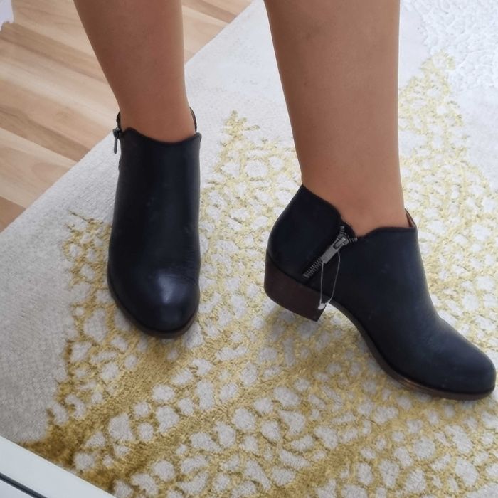 Skórzane botki damskie Basel Bootie od Lucky Brand rozmiar 37,5