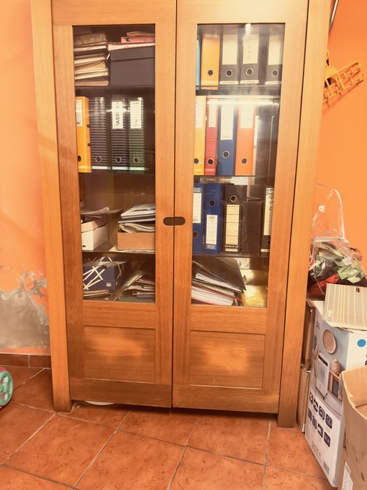 Vitrine , louceiro ou arquivo