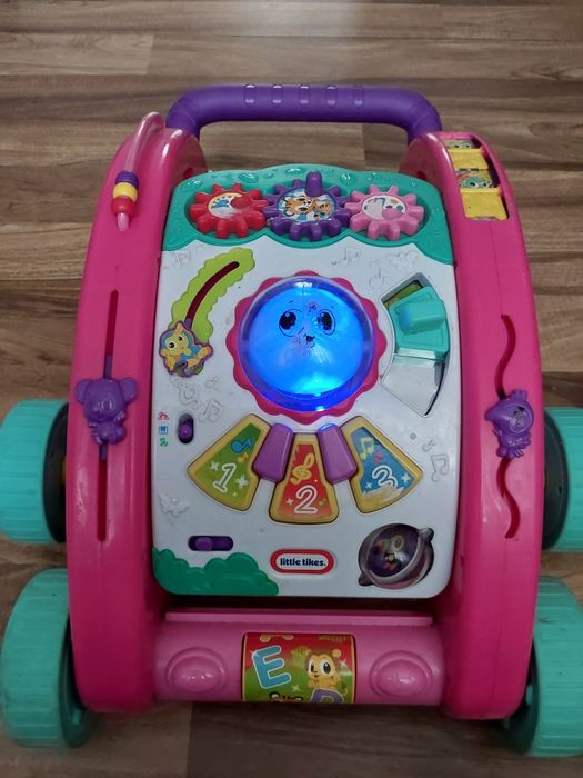 Pchacz, chodzik Little Tikes