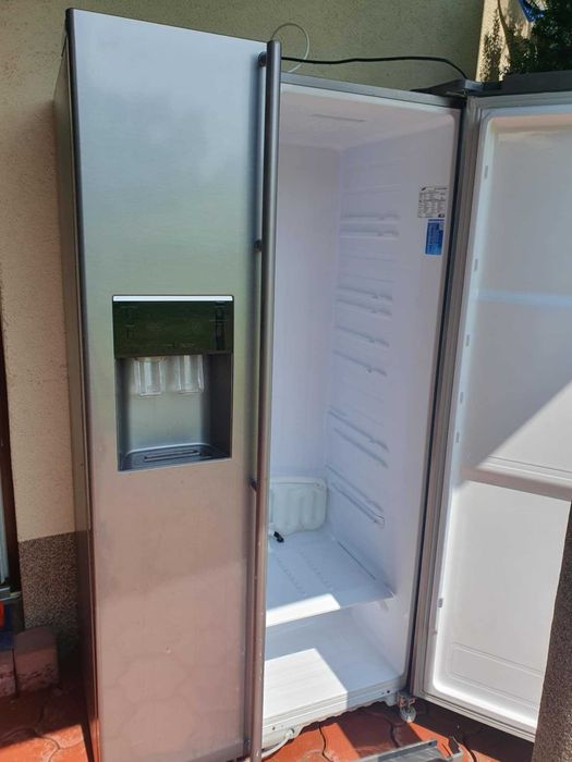 dzis lodowka samsung side by side z kostkarka