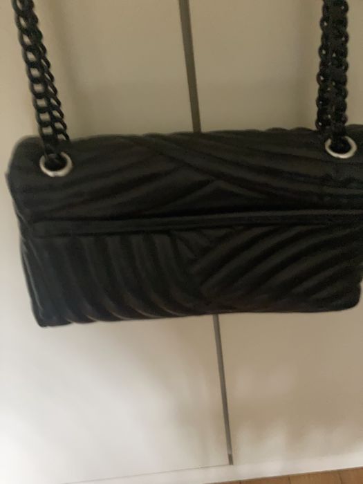 Carteira parfoi nova