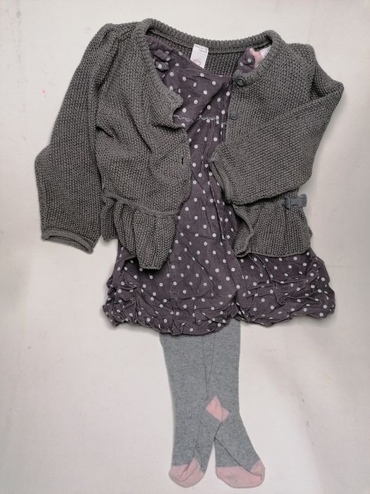 Conjunto de três peças para menina (86cm)