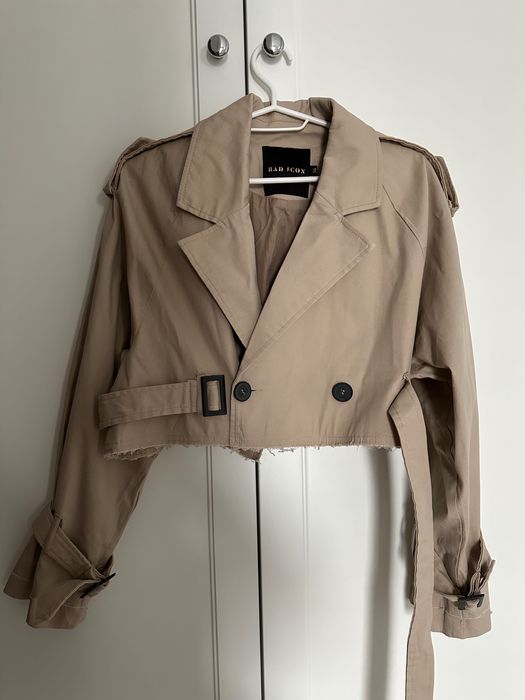 Krótki trencz Bad Icon