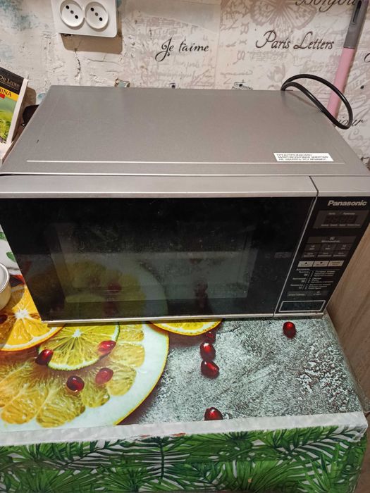 Мікрохвильова піч Panasonic