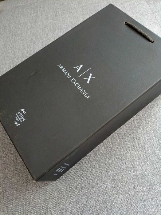 Oryginalne Armani Exchange buty sneakersy damskie białe srebrne