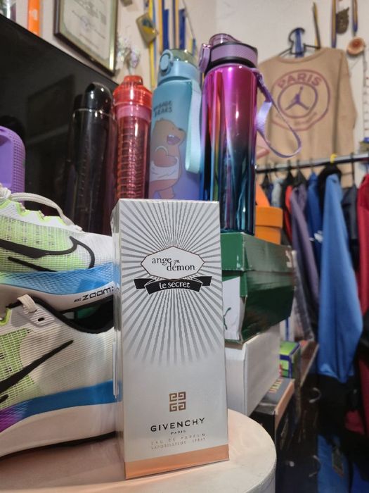 ОРИГИНАЛ Givenchy Ange Ou Demon Le Secret духи,парфюм Туалетна вода.