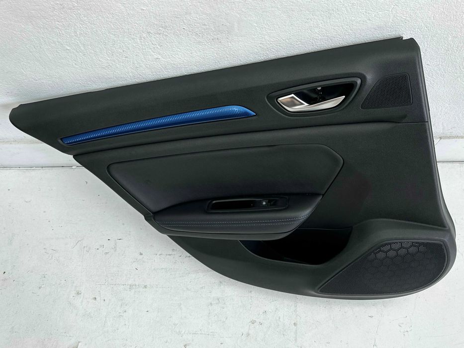 Farda / Quartela Trás Direita / Esquerda - Renault Megane IV (2016)