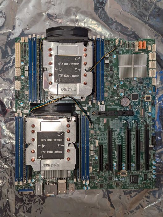 материнська плата Supermicro X11DAi-N. Під ремонт