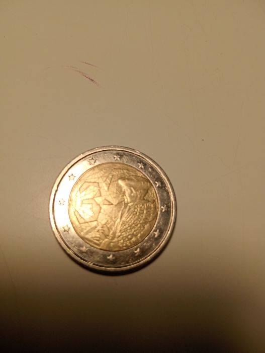 Moedas 2€ e 1€ raras