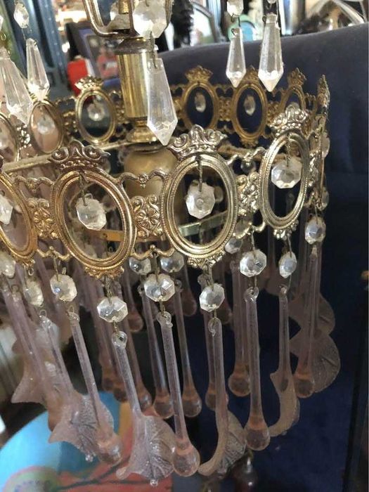 Candeeiro de tecto  Vintage com pétalas e pedras de vidro