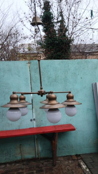 Продам  люстры  красивые