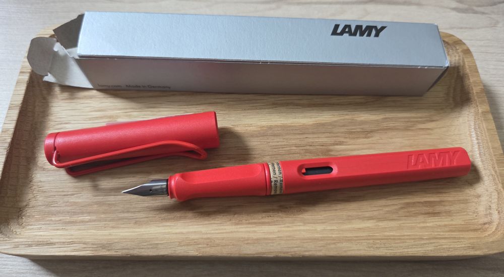 Pióro wieczne Lamy Safari czerwone red F