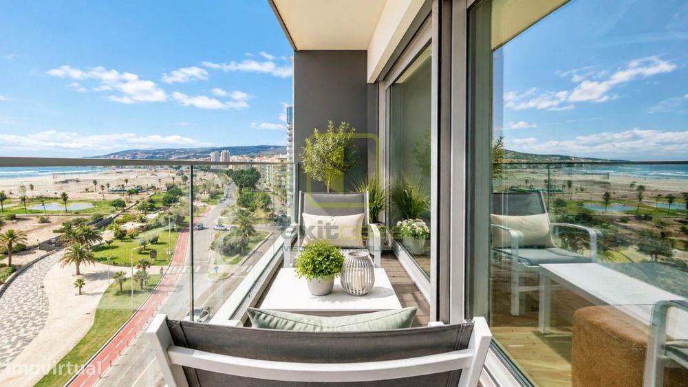 Apartamento T3 primeira linha de mar!