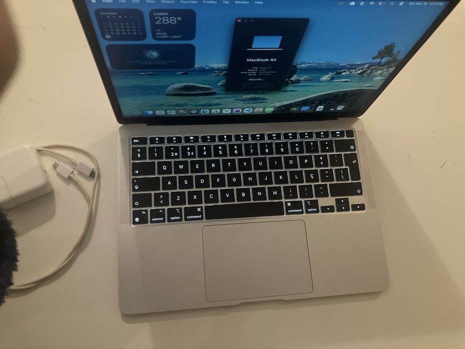 Macbook Air 13 M1 2020, 8GB RAM 256GB SSD