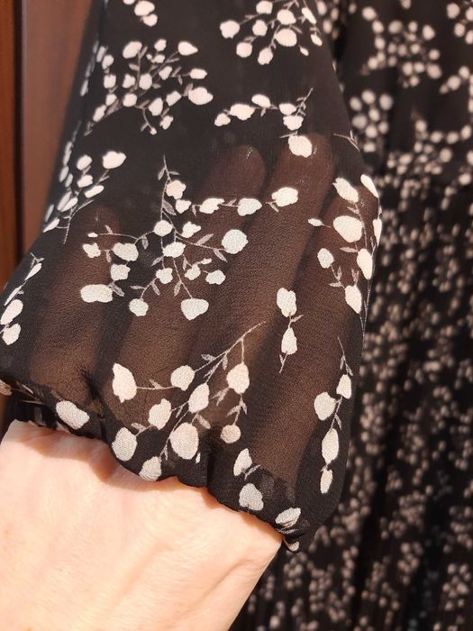 Sukienka  rozm S. Salko