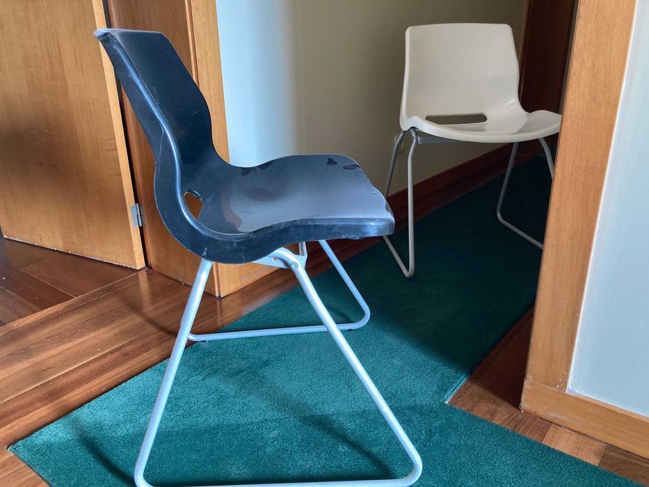 Cadeiras - Para desocupar