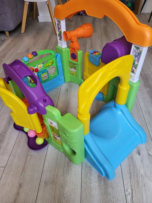 Domek little tikes