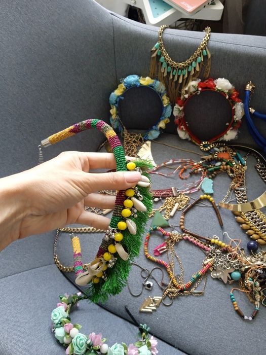 Украшения по 80 любое. Ожерелье, подвески, 3 обруча