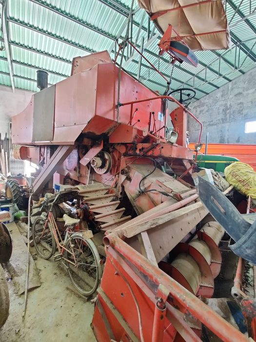 Ceifeira Debulhadora Laverda M100