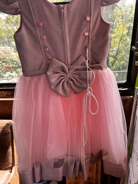 Випускне плаття/сукня 116-122