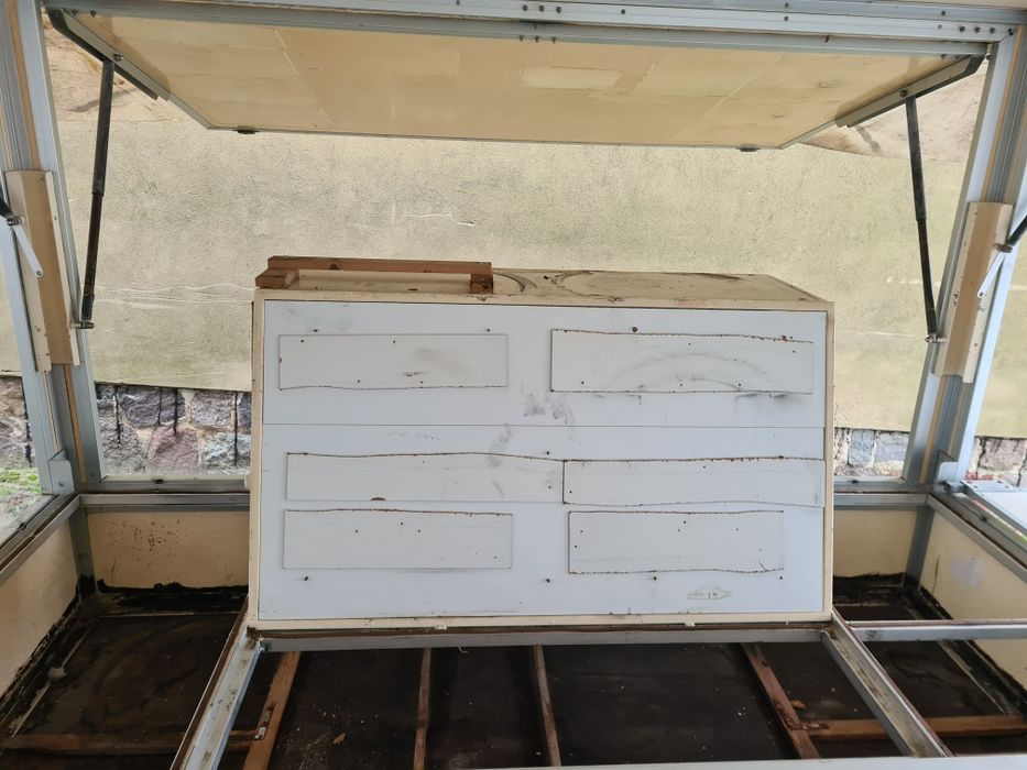 Przyczepa przyczepka straganowa stragan wystawa WM Meyer Wormann