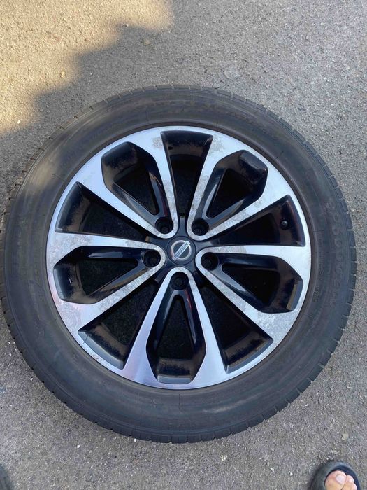 R18 215/55 5*114.3 nissan qashqai