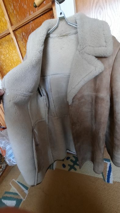 Kożuch z owczej skóry marki Shearling by Lawrence