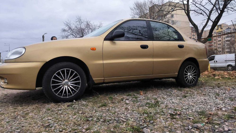 Daewoo Lanos 1.6 комлектация  sx