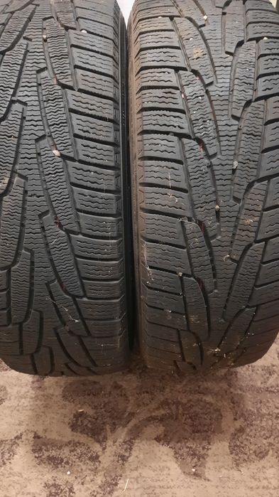 Продам зимню резину marshal 215 60 17