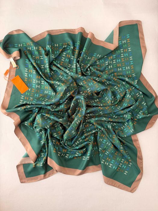 Крута шовкова хустка в стилі Hermès 90x90 см