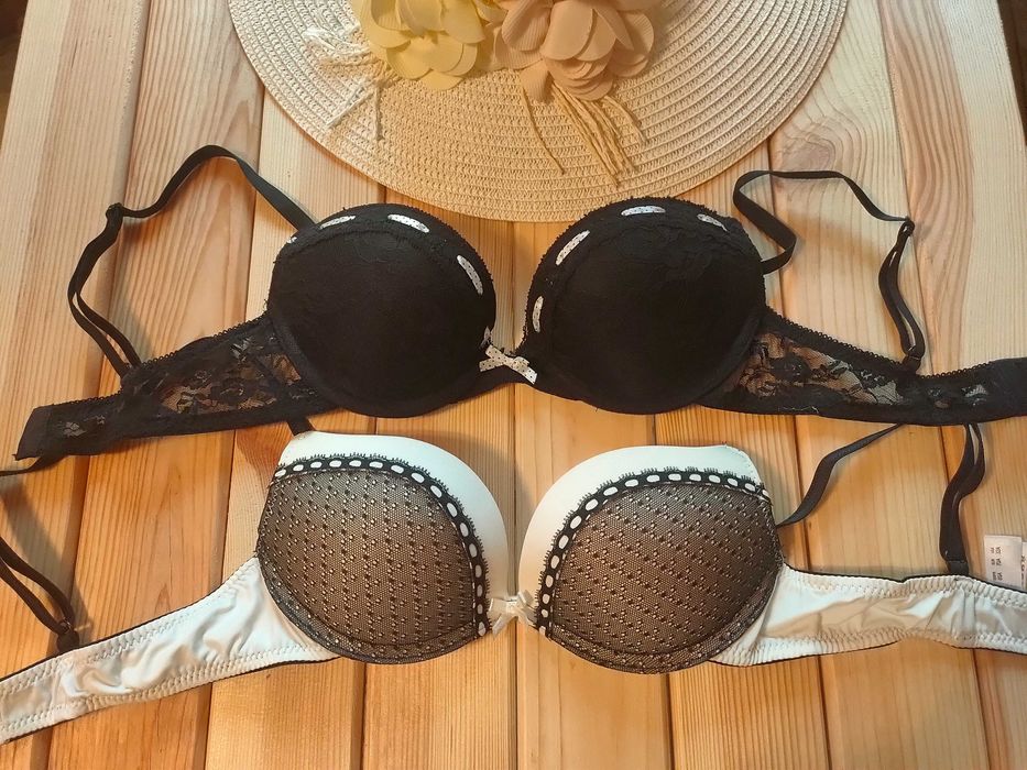 Бюстгальтер жіночий