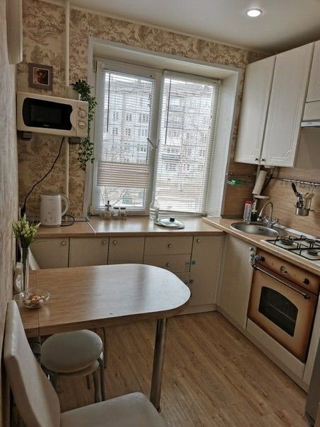 Власниця ЖД вокзал автостанція ТОРСЬКА ЦЕНТР чудо маркет СЛАВНИ