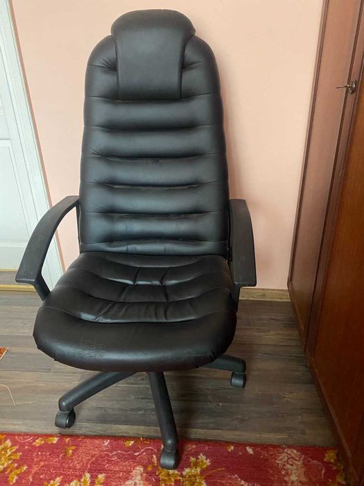 Крісло офісне Примтекс Плюс