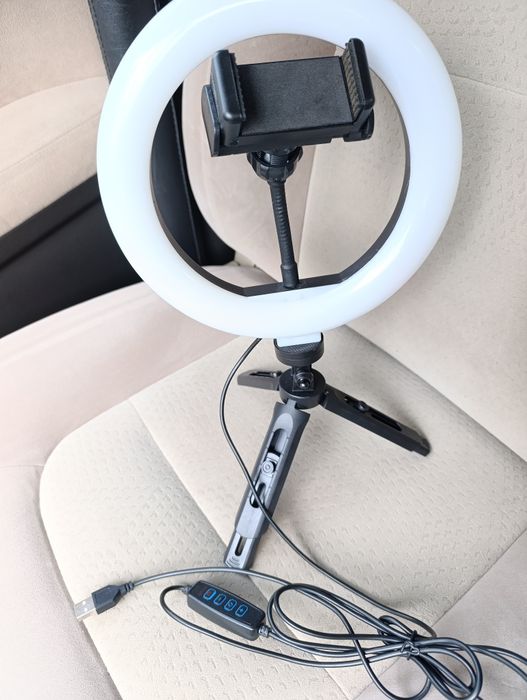 Кільцева лампа для селф зі штативом
