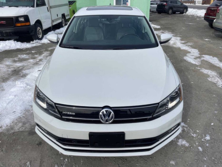 Volkswagen Jetta SEL Premium      2016