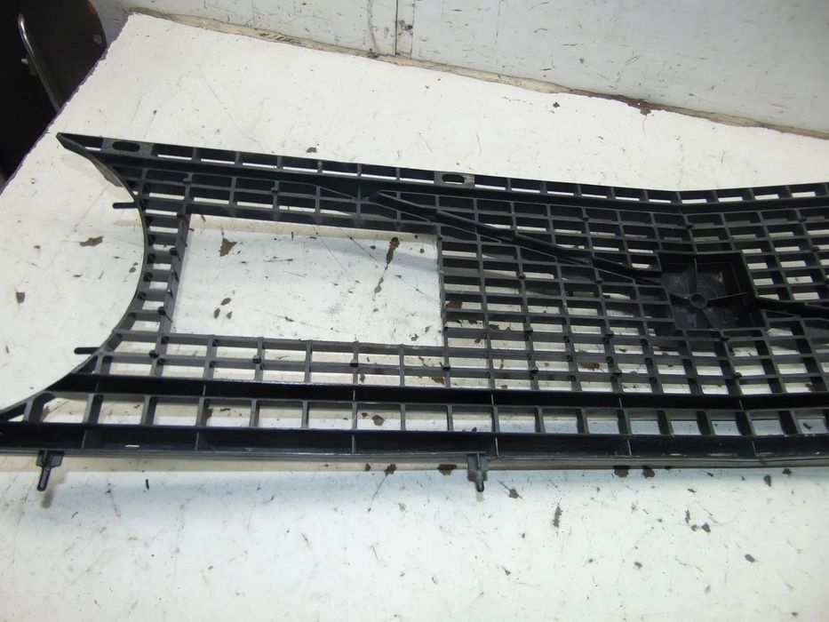 Volvo 144 grelha " nova de stock antigo