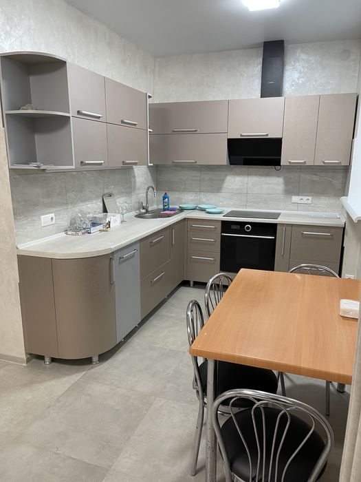 Современная 3х комн. Квартира на Таврійському, выдаем документы