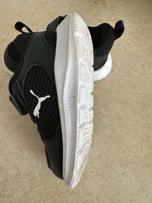 Продам детские кроссовки Puma