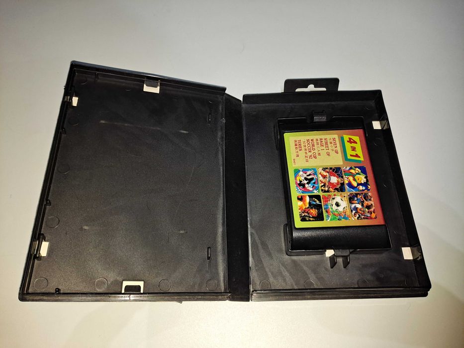4 in 1 [Bootleg] Sega Mega Drive Megadrive