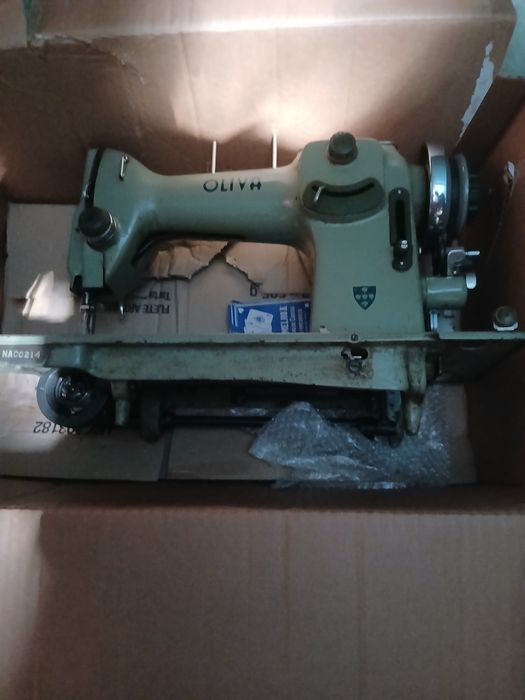 Maquina de costura Oliva
