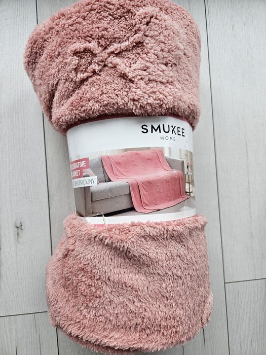 Koc dekoracyjny różowy