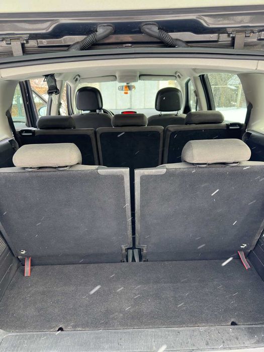 Opel Zafira Tourer 2015