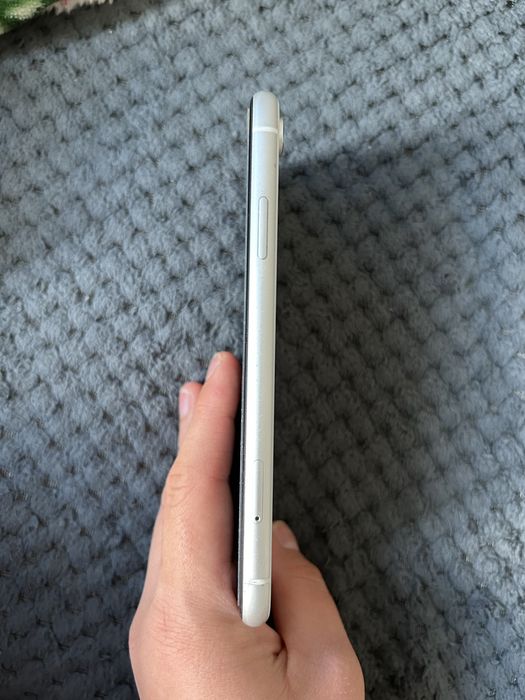 Iphone XR w bardzo dobrym stanie