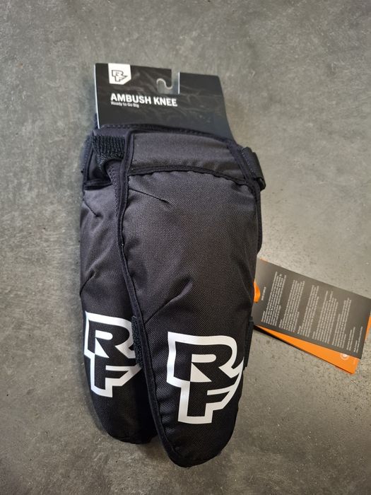 Ochraniacze rowerowe na kolana Race Face Ambush Knee rozmiary