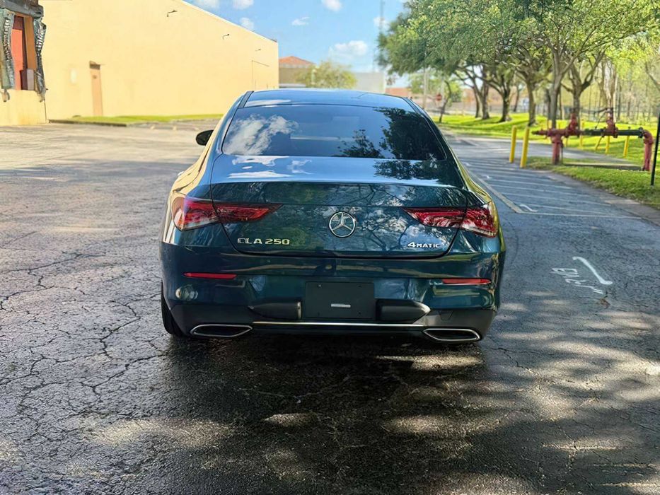 Mercedes-Benz CLA 250 4MATIC      2021